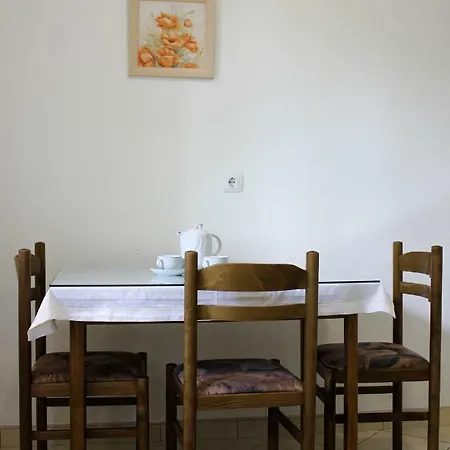 Apartman Pino *