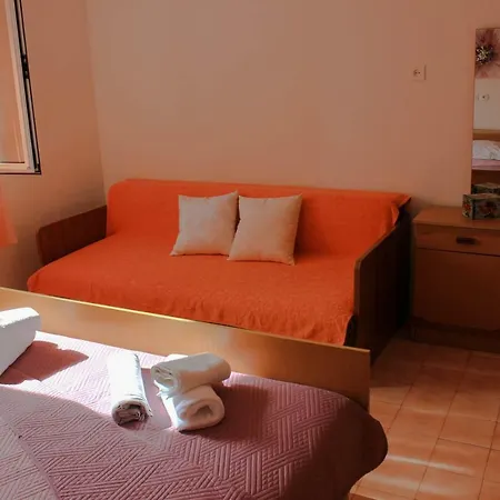 Pino * Makarska