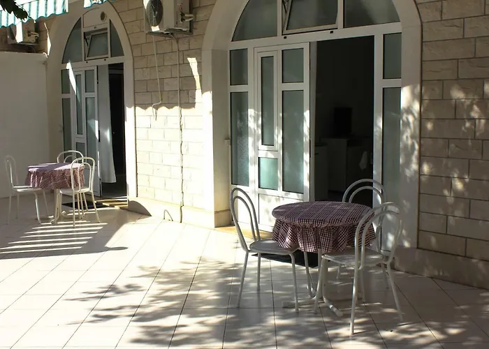 Apartment Pino Makarska